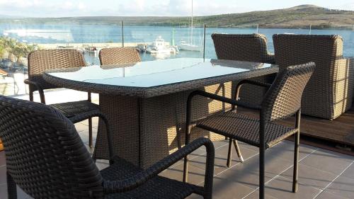 Luxury apartment by the sea with private whirlpool and terrace 50m2