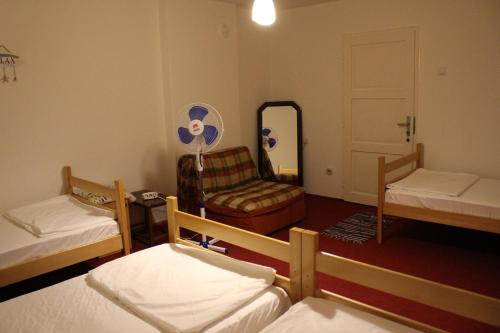 Hostel Bushati