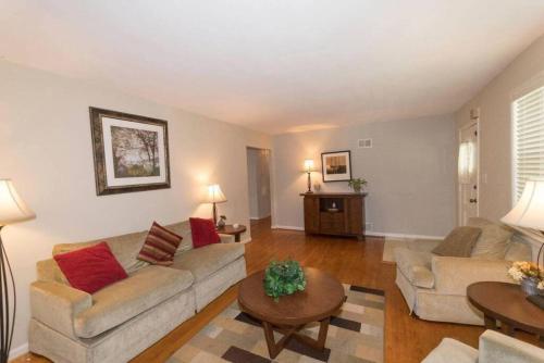 Beautiful, spacious Home ideal for Groups