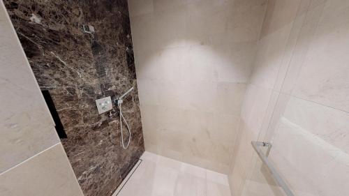White Pearl Apartment 0.04