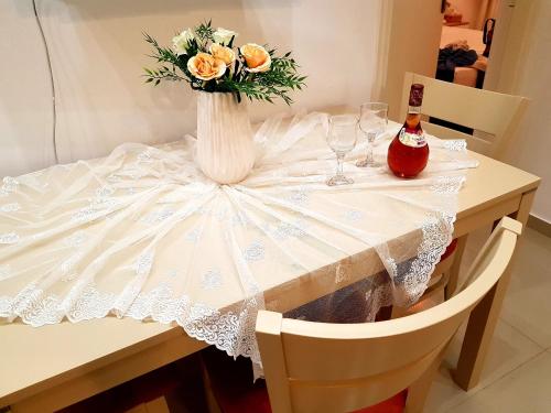  Emmanouil airport beach apartment in Karteros