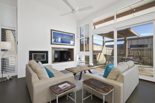 Exterior view of Bonnie's at Barwon