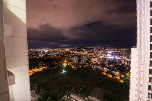 33rd floor luxury apartment spa & fitness, Skopje