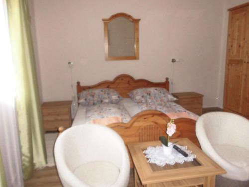 Napfény Apartman - image 2