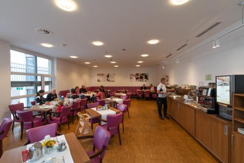 Stadthotel Waidhofen an der Thaya - image 3