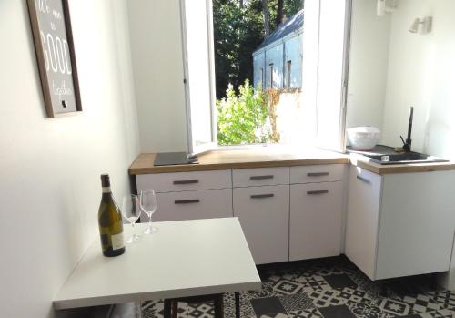 Kitchen, L'ETOILE LOIRE, Saumur centre avec jardin in Saumur Town Center