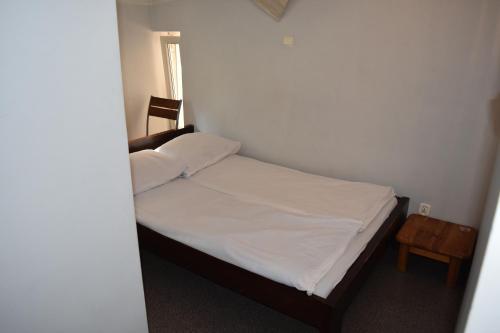 Baltic Hostel Room Type - Budget Double Room