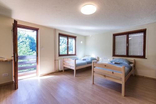 Dolar Rooms - Accommodation - Bled