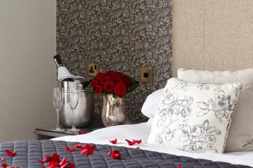 The Royal Hotel - image 5