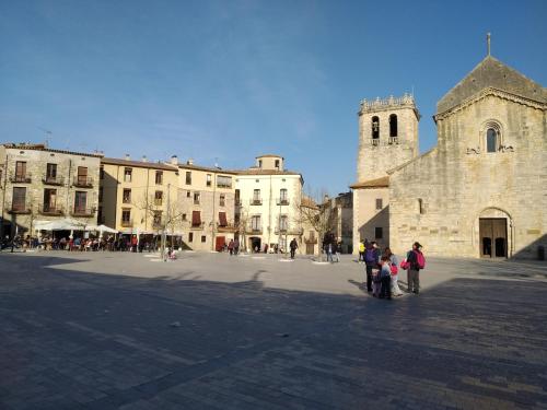 Közeli látványosságok, APARTAMENT CAN MINGU 1er pis in Besalu