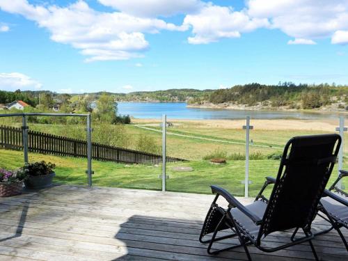 COVID-19 Travel restrictions may apply in Sweden. Learn More. How to get from Stockholm to Munkedals Kommun by train, bus, car or plane Rome2rio displays up to date schedules, route maps, journey times and Stockholm to Munkedals Kommun - 6 ways to travel via train