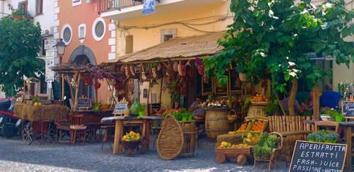 casetta ARAGONESE ISCHIA
