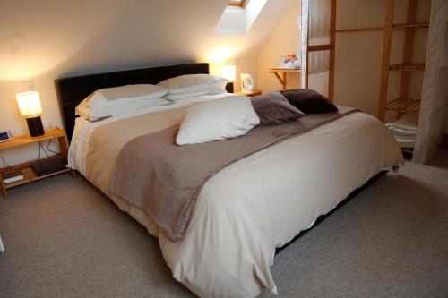 Two Hoots Bed and Breakfast