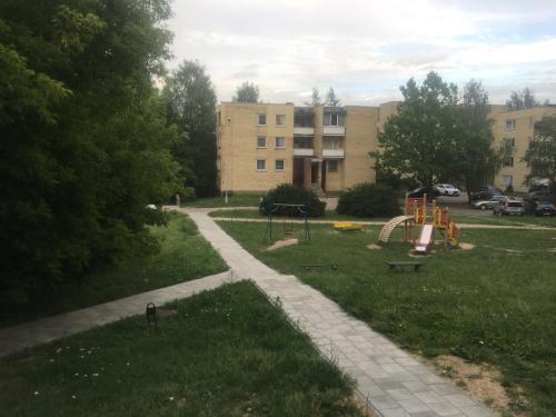 A szálláshely kívülről, Artist's Apartment - Near City Center in Zirmunai eldership