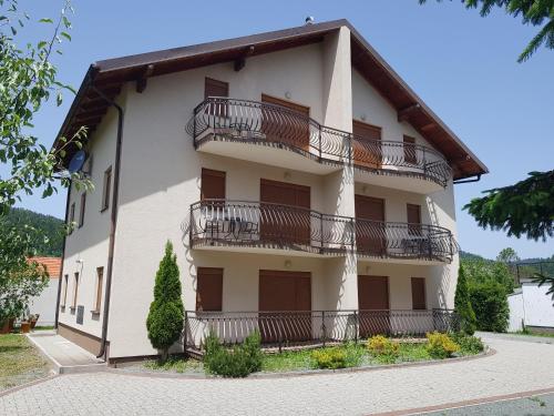  Holiday Home Luna in Fužine
