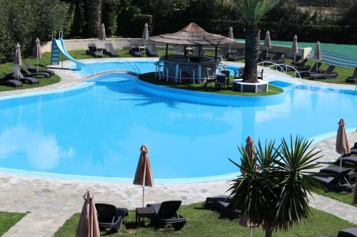 Pegasus Hotel - image 2