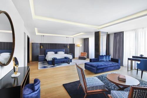 room detail thumbnail 0