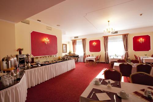 Ресторан, Hotel Savoy in Чеське-Будейовіце