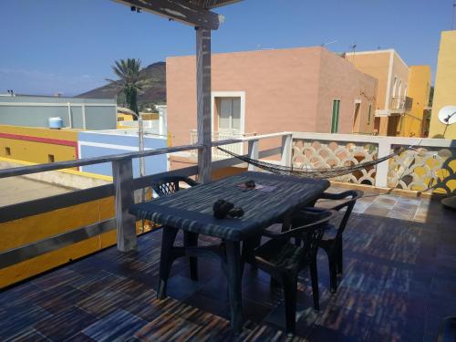 Skats, Casa Blu in Linosa