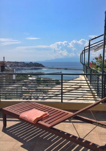  Stunning Sea View Apartment in Kavala