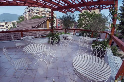 Балкон/тераса, ART Hostel and Apartments in Тирана