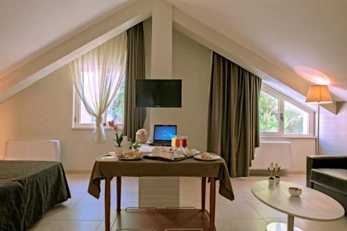 Hotel Fini - image 13