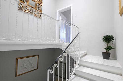 Number 28 - The house with the blue door, Żebbuġ (photo 7)