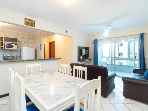 Download Um aluguel de quarto em myrtle beach Free HD Um Aluguel De Quarto Em Myrtle Beach