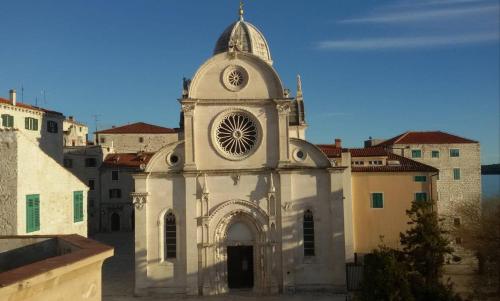  Apartman Cathedral, Pension in Šibenik