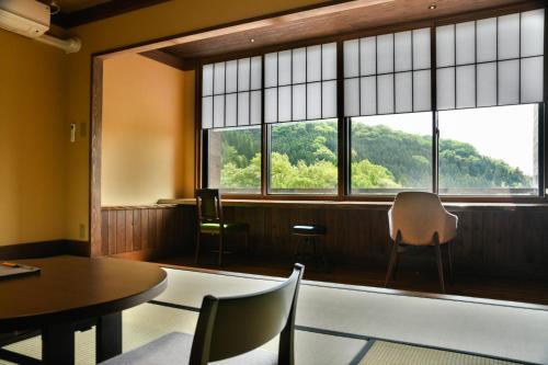 Japanese-Style Quadruple Room