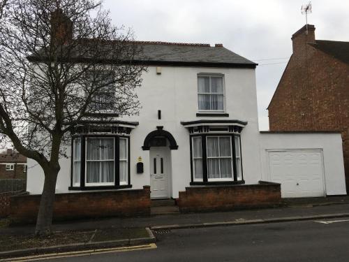 ทัศนียภาพภายนอกโรงแรม, Bourton House in รักบี้