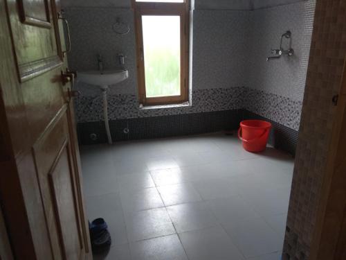 Chosdup Guest House - image 3