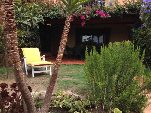  Bilocale con Giardino Olbia Mare, Pension in Olbia bei Loiri