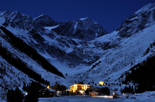 Hotel Gletscherblick - Sankt Leonhard im Pitztal