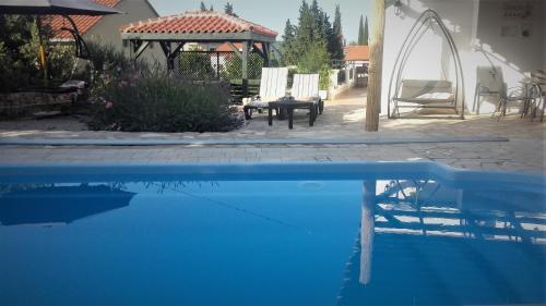 Lavender Hill Hvar Villa - pool, jacuzzi,sauna,BBQ