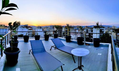 Elegant Bright Apartment with Acropolis view terrace, Афины