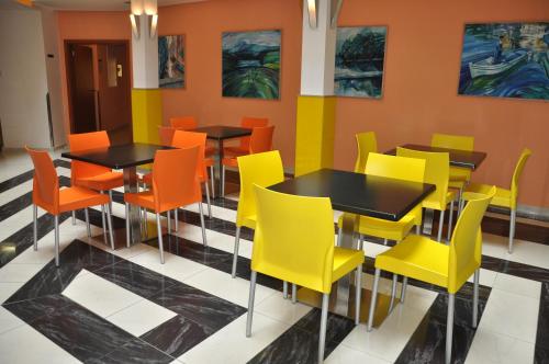 City Central De Luxe – Prague, NY