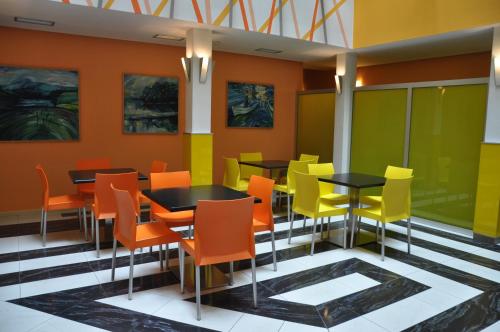 City Central De Luxe – Prague, NY