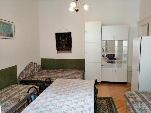 Garibaldi 5 Apartments & Rooms - image 2