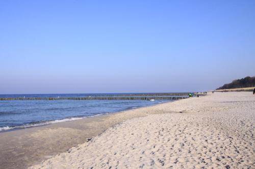 Am Horizont No 2 Fewo fur 4 Pers, 2 Schlafzimmer, Sudbalkon, W-LAN, Homeoffice geeignet, Parkplatz 61m von Strandstraße entfernt