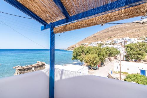  Luxury Wave Maisonette in Istérnia