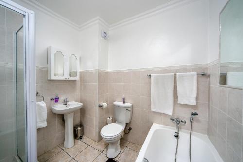 Illovo Beach Apartments at La Mer Illovo Beach Apartments at La Mer