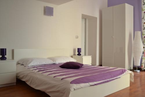 Quadruple Room with Private Bathroom image 10