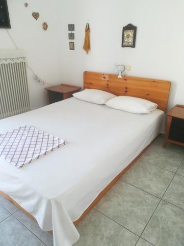  Ifigeneia's place in Athen