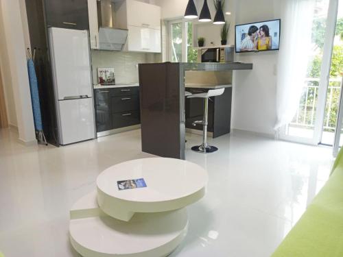 Luxury Apartment next to the sea beach