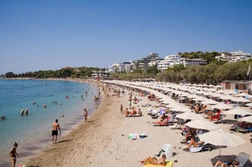 Luxury Apartment next to the sea beach