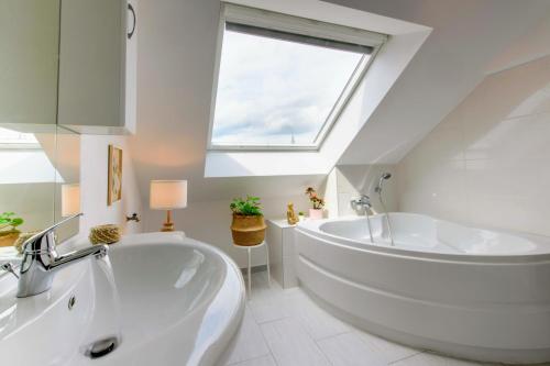 Fürdőszoba, Zythogite Appartement 6 personnes avec jardin, bbq in Tintigny