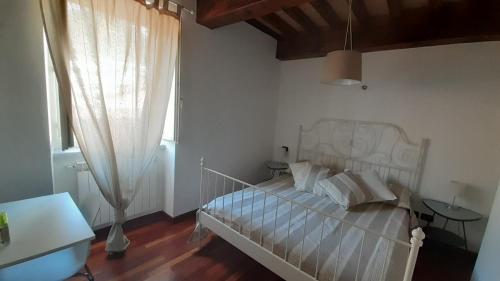  il nido dell'arancio in Carrara