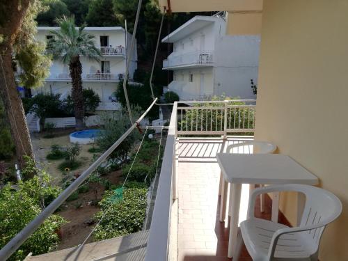 Rõdu/terrass, Zontanos Studios & Apartments in Poros