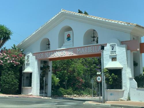 Los Naranjos de Marbella Pool facing